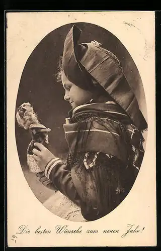 AK Die besten Wünsche zum neuen Jahr!, Mädchen mit Puppe