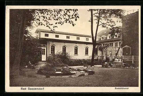 AK Bad Sassendorf, Badehäuser mit Garten