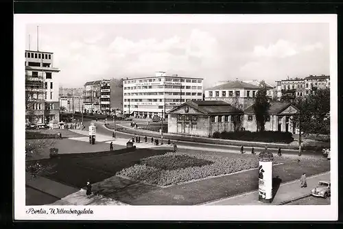 AK Berlin, Wittenbergplatz mit Passanten