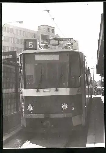 Fotografie Strassenbahn, Tatra Triebwagen Nr. 9004 der Linie 5 in Prag