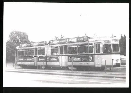 Fotografie P. Boehm, Strassenbahn-triebwagen Nr. 6260 der Linie 4 in Braunschweig