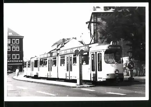 Fotografie P. Boehm, Ansicht Braunschweig, Strassenbahn-Triebwagen Nr. 7358 der Linie 2