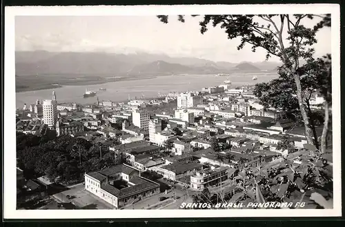 Fotografie unbekannter Fotograf, Ansicht Santos / Brasilien, Panorama der Stadt