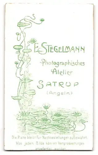 Fotografie E. Stegelmann, Satrup /Angeln, Elegante Bürgerliche mit Kurzhaarfrisur