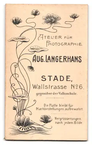 Fotografie A. Langerhans, Stade, Wallstrasse 6, Junge Dame mit Brosche im Sonntagskleid
