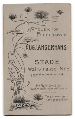 Fotografie A. Langerhans, Stade, Wallstrasse 6, Junge Dame mit Strohhut und Schirm vor einer Landschaftskulisse