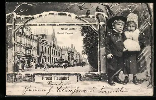 AK Neumünster, Kaiserliches Postamt, Kinderpaar im Schnee, Neujahrsgruss
