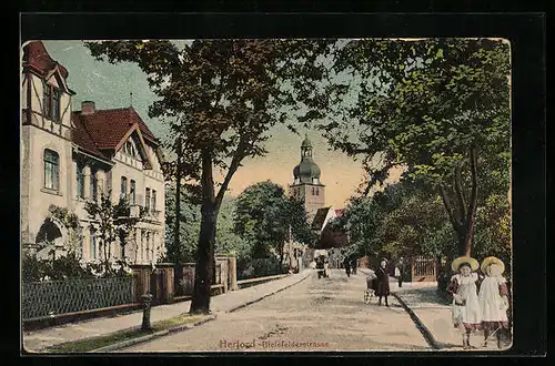 AK Herford, Bielefelderstrasse mit Kirche und Kindern