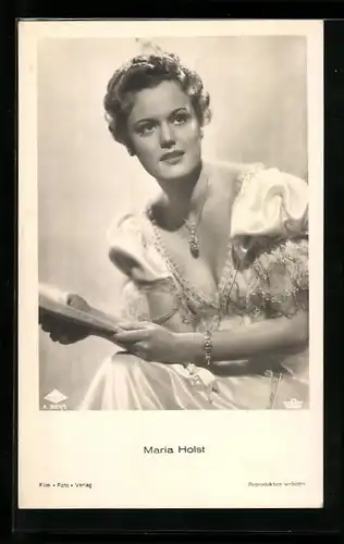 AK Schauspielerin Maria Holst im Kleid mit Spitze