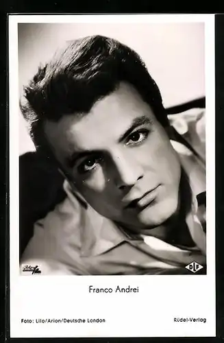 AK Schauspieler Franco Andrei mit Anzugshemd
