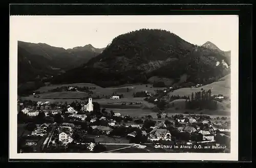 AK Grünau im Almtal, Teilansicht mit Bahnhof