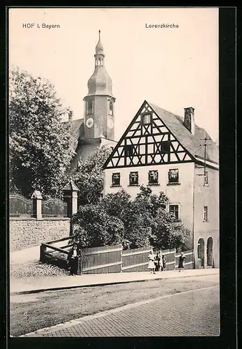 AK Hof i. Bayern, Lorenzkirche und Häuser im Fachwerkstil