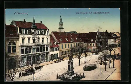 AK Offenburg, Marktplatz mit Kriegerdenkmal, von oben gesehen