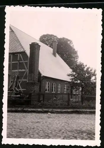 Fotografie unbekannter Fotograf, Ansicht Linau, Gehöft um 1942