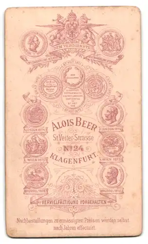 Fotografie Alois Beer, Klagenfurt, St.Veiter-Str. 24, Dame im Kleid