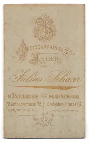 Fotografie Julius Schaar, Düsseldorf, Schadowstr. 72, Junge Dame im modischen Kleid