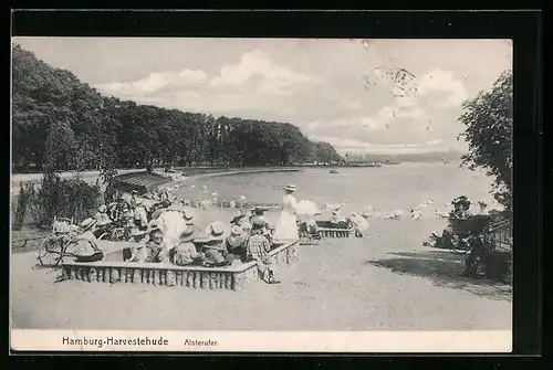 AK Hamburg-Harvestehude, Alsterufer mit Badegästen am Strand