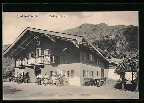 AK Bad Reichenhall, Gasthaus Padinger Alm mit Gästen