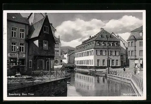 AK Saarburg /Bez. Trier, Marktplatz mit Uferstrasse und Gasthaus