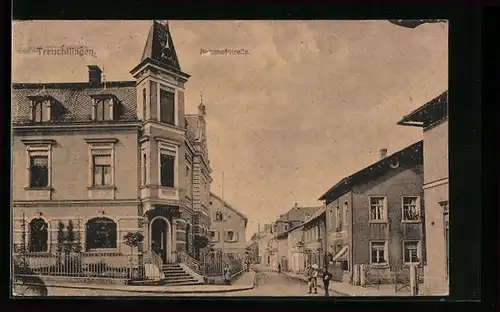 AK Treuchtlingen, Bahnhofstrasse mit Geschäften