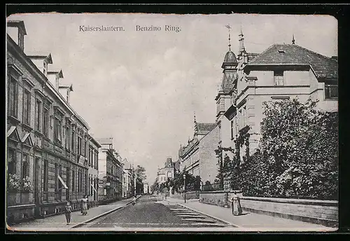 AK Kaiserslautern, Benzino Ring, Strassenpartie mit Passanten