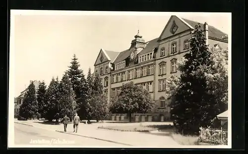 AK Jestetten, Schulhaus im Sonnenschein