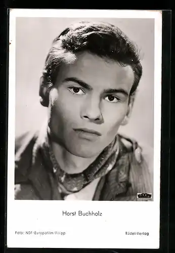 AK Schauspieler Horst Buchholz mit Hemd
