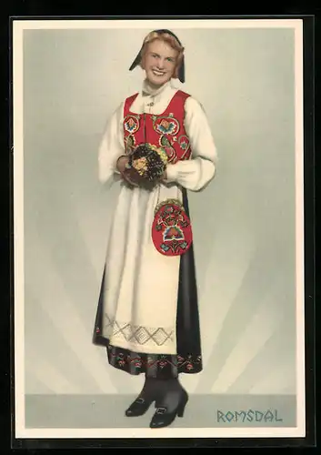 AK Romsdal, norwegische Schönheit in Tracht