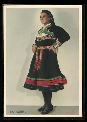 AK Norwegerin in Tracht von Setesdal