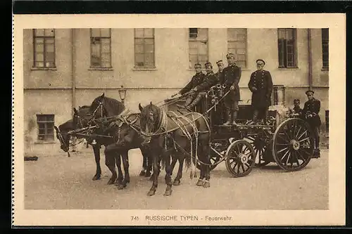 AK russische Feuerwehrmänner im Löschfahrzeug