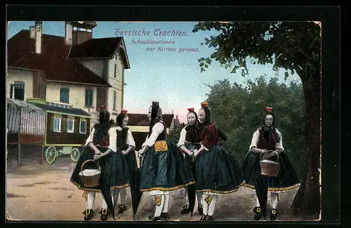 AK Schwälmerinnen gehen zur Kirmes, hessische Tracht