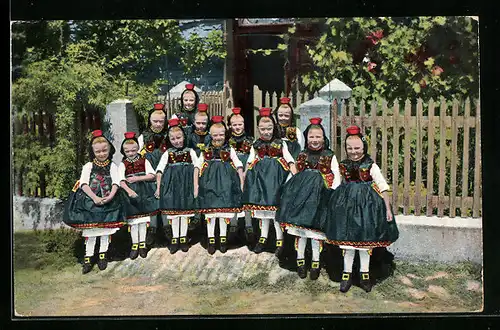 AK Schwälmer Mädchen am Sonntag nachmittag, hessische Tracht