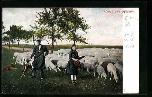 AK Schäfer mit Ehefrau und Herde auf der Weise, hessische Tracht