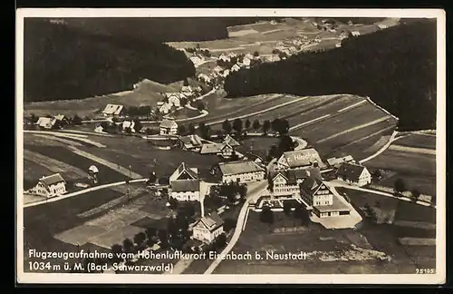 AK Eisenbach / Schwarzwald, Ortsansicht vom Flugzeug aus gesehen