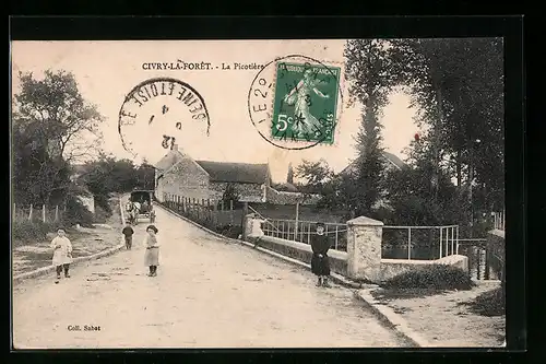 AK Civry-la-Foret, La Picotière