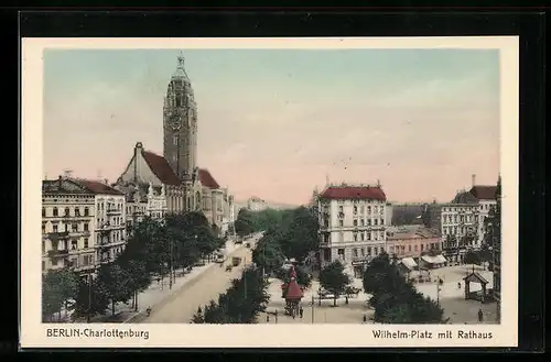 AK Berlin-Charlottenburg, Wilhelm-Platz mit Rathaus aus der Vogelschau