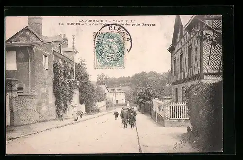 AK Cleres, Rue des Ecoles, Sortie des petits Garcons