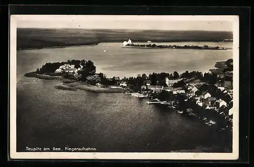 AK Teupitz am See, Fliegeraufnahme der Stadt am Seeufer, Hotel und Gasthaus Goldener Stern
