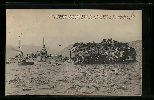 AK Catastrophe du Cuirasse La Liberte, L`epave laissant voir le retournement du cuirasse, Seenotrettung, Kriegsschiff
