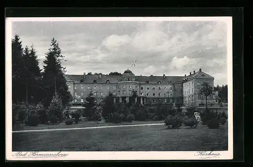 AK Bad Hermannsborn bei Bad Driburg i. Westf., Blick von der Parkseite auf das Kurhaus