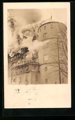 AK Stuttgart, Aufnahme d. Schlossbrandes