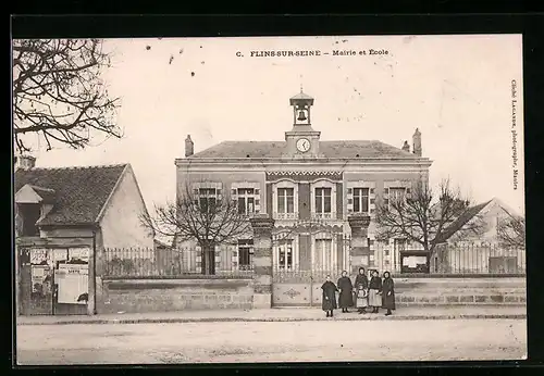 AK Flins-sur-Seine, Mairie et École