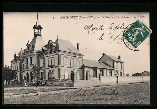 AK Gassicourt, la Mairie et les Ecoles