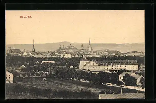 AK Olmütz, Blick auf die Stadt und die Kathedrale im Zentrum