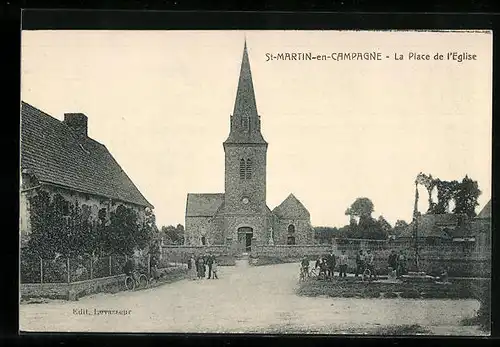 AK St-Martin-en-Campagne, La Place de l`Eglise