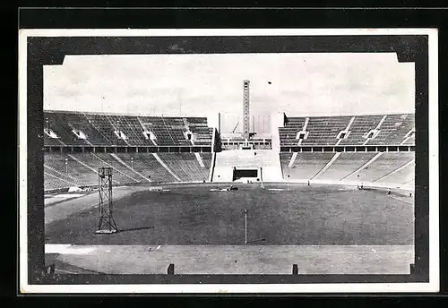 AK Berlin, Olympiade 1936, Reichssportfeld, Olympia-Stadion mit Blick auf Glockenturm