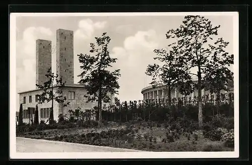 AK Berlin, Reichssportfeld, Osttor mit Blick auf die Deutsche Kampfbahn