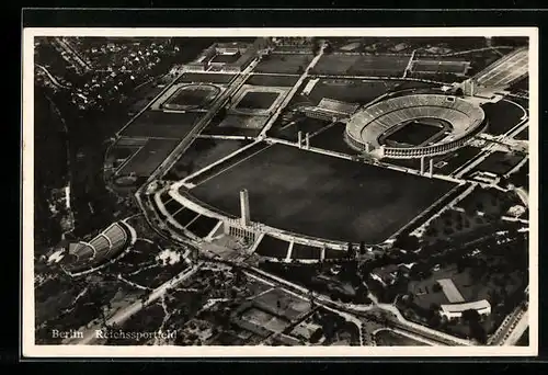 AK Berlin, Luftbild des Reichssportfeldes