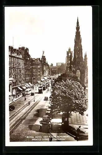 AK Edinburght, Royal Hotel and Scott Monument, Princes Street, Strassenbahn