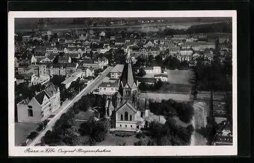 AK Riesa a. Elbe, Ortsansicht aus dem Flieger